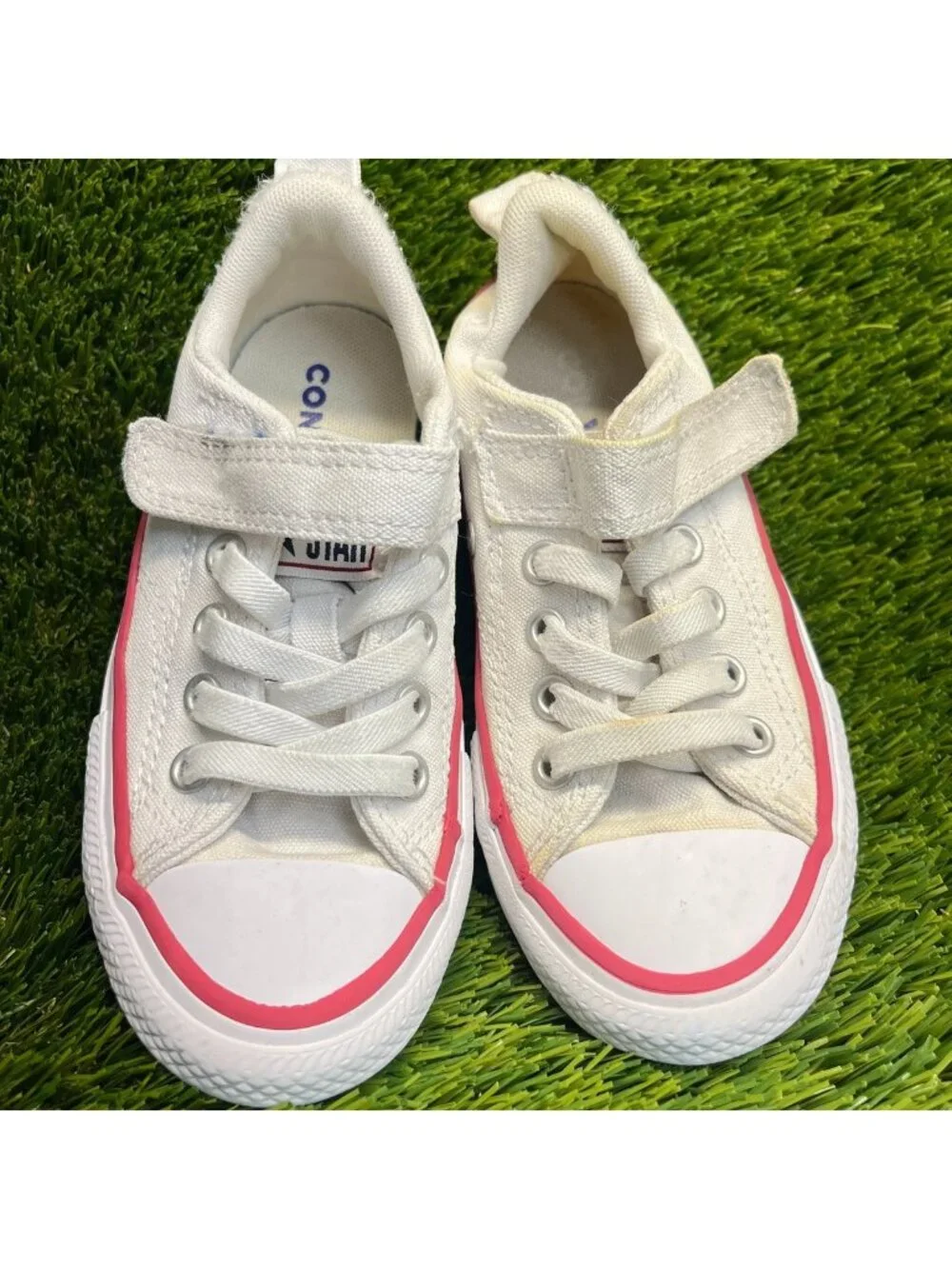 Converse Chuck Taylor All Star Boys Size 11C White Red Athletic Shoes Sneakers